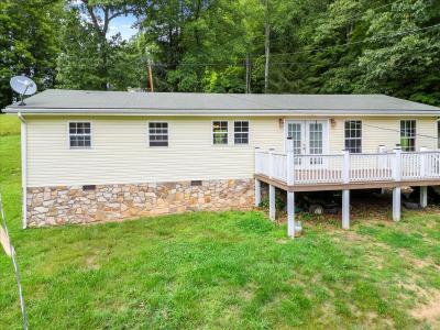 2528 Old Hurst Rd, Hiwassee, Virginia 24347, HOA KỲ