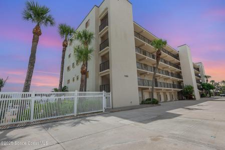 1465 Jimmy Buffett Memorial Highway, Satellite Beach, Floryda 32937, USA