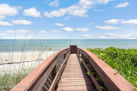 1465 Jimmy Buffett Memorial Highway, Satellite Beach, Floryda 32937, USA