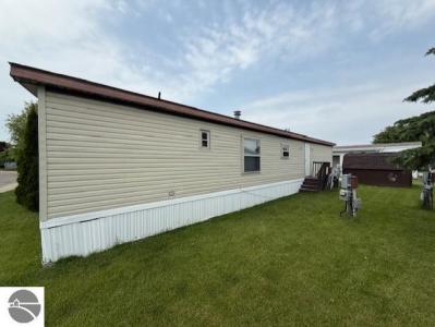 7372 Clans Street, Alma, Michigan 48801, Estados Unidos