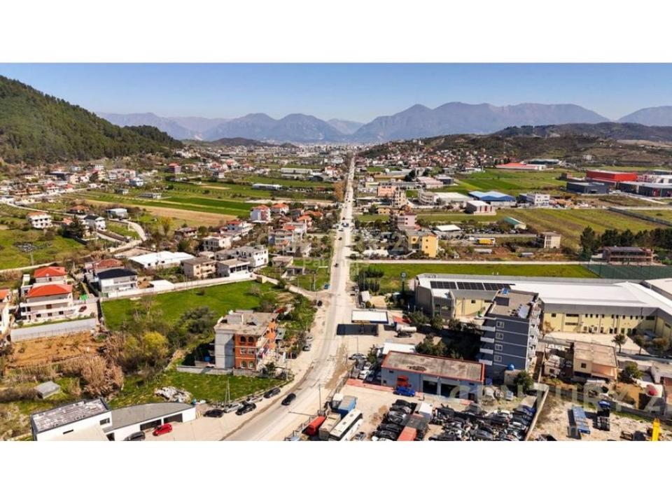 Periferia Tiranë, Tirana, Arnavutluk