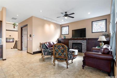 4350 SANDPIPER CRESCENT E, Regina, Saskatchewan S4V 1N3, Canadá