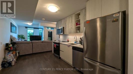 251 MANITOBA STREET, Toronto (mimico), Ontario M8Y 0C7, Canadá