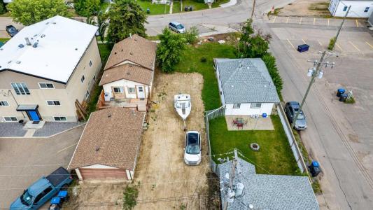 5018 49 STREET, Sylvan Lake, Alberta T4S 1C6, Canada