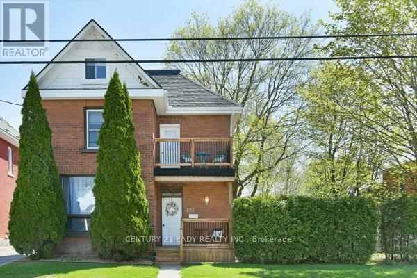 251 JOHN STREET NORTH, Arnprior, 安大略省 K7S 2P3, 加拿大