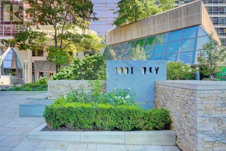 1001 BAY STREET, Toronto (bay Street Corridor), Ontario M5S 3A6, Canada
