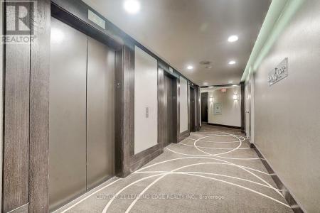 1001 BAY STREET, Toronto (bay Street Corridor), Ontario M5S 3A6, Canada