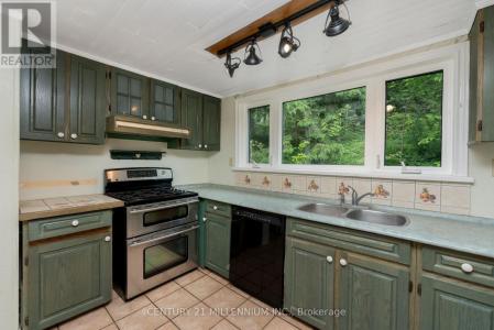 815 FORKS OF THE CREDIT ROAD, Caledon, 安大略省 L7K 0E7, 加拿大