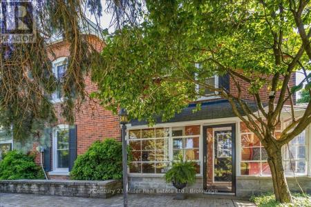 585 DUNDAS STREET EAST, Hamilton (waterdown), أونتاريو L8B 0G7, كندا