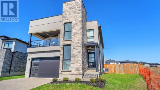 1318 RED PINE CROSSING, London North (north S), 安大略省 N6G 0W1, 加拿大