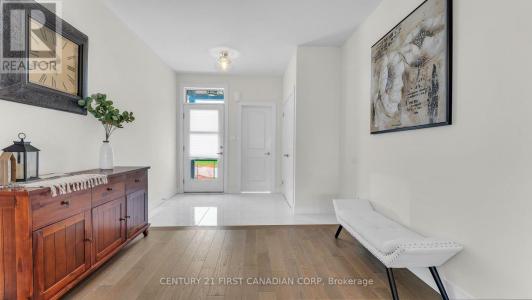 1318 RED PINE CROSSING, London North (north S), 安大略省 N6G 0W1, 加拿大
