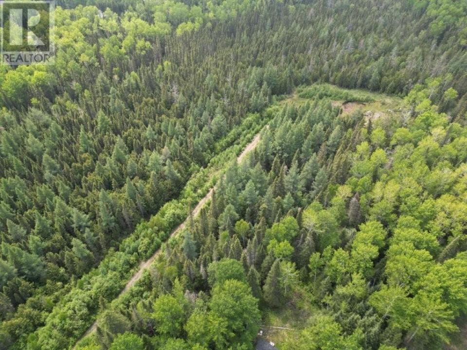 2999 ALICE AVE, Thunder Bay, Ontario P7G 1X4, Canada