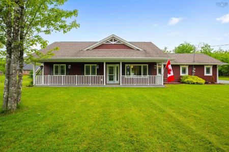 349 ST ANDREWS STREET, Stewiacke, Nova Scotia B0N 2J0, Canada