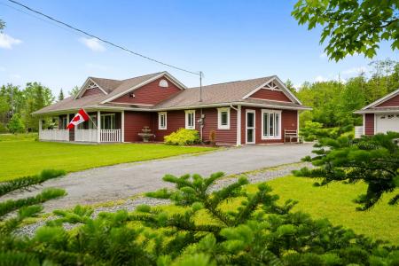 349 ST ANDREWS STREET, Stewiacke, Nova Scotia B0N 2J0, Canada