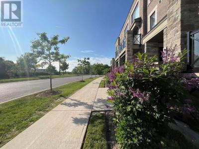 2 WESTMEATH LANE, Markham (cornell), Ontario L6B 1N5, Canadá