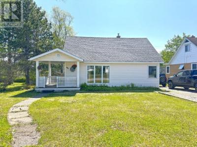 66 HUDSON DRIVE, Terrace Bay, Ontario P0T 2W0, Canadá