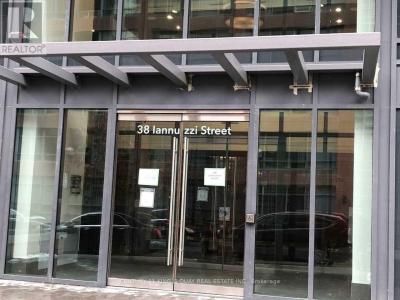 38 IANNUZZI STREET, Toronto (niagara), Ontario M5V 0S2, Canadá