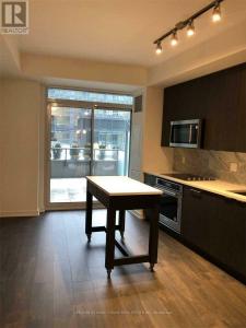 38 IANNUZZI STREET, Toronto (niagara), Ontario M5V 0S2, Canadá