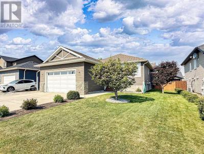 14 VERMONT CLOSE, Olds, Alberta T4H 0C3, Canada