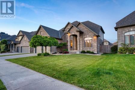 2362 MEADOWLANDS WAY, London North (north R), オンタリオ N6G 5L8, カナダ