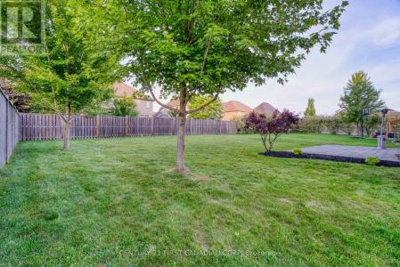 2362 MEADOWLANDS WAY, London North (north R), オンタリオ N6G 5L8, カナダ