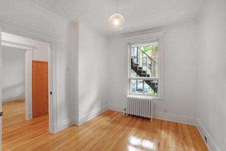 5495-5503 4e Avenue, Montréal (Rosemont/La Petite-Patrie), كيبيك H1Y 2V5, كندا
