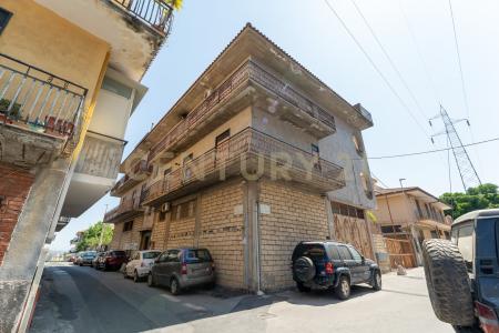 VIA DEL CHINOTTO, Catania, Sicilia 95100, Italia