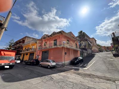 Belpasso, Sicilia 95032, イタリア