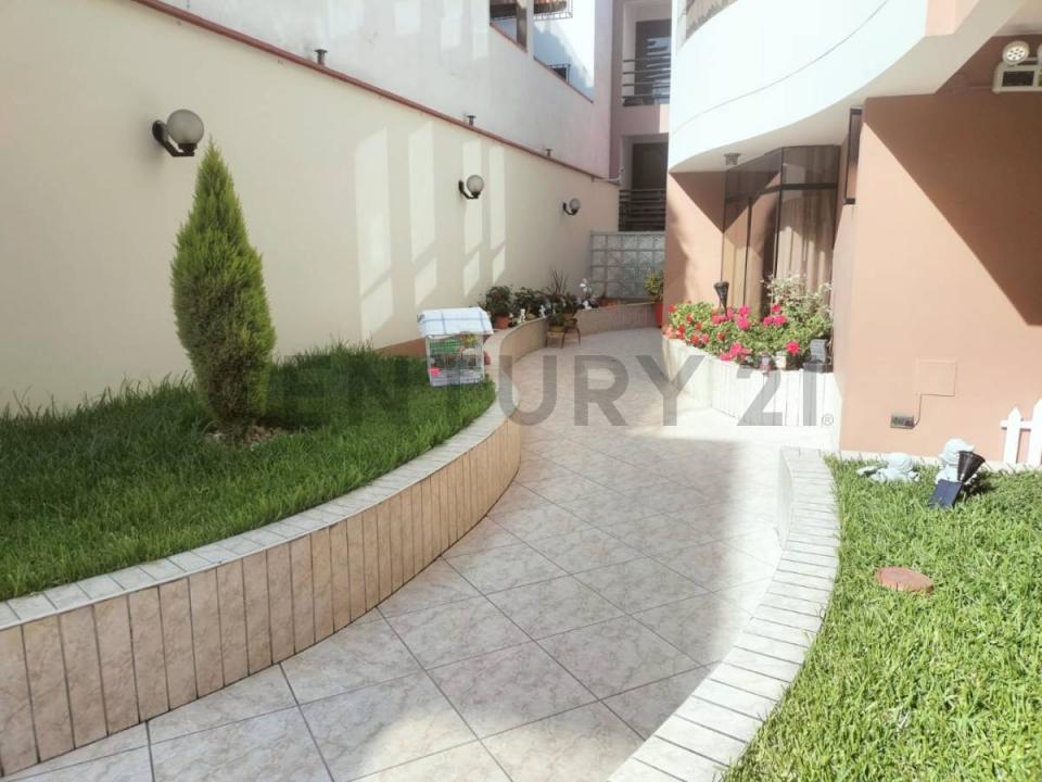 Calle 8 Urb. Monterrico Norte , Lima, Lima 00001, 秘魯
