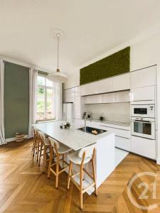 Chambly, Picardie 60230, Pháp