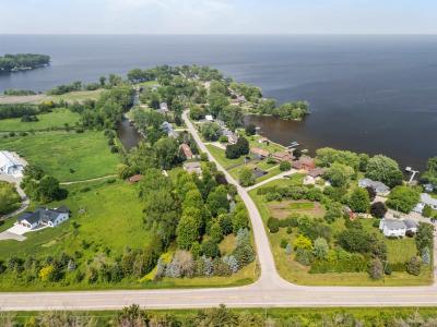 6352 Black Wolf Point Lane, Oshkosh, Wisconsin 54902, Stati Uniti