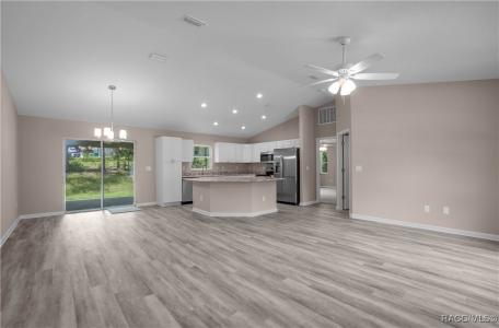8880 N Circular Way, Citrus Springs, Florida 34434, Stati Uniti
