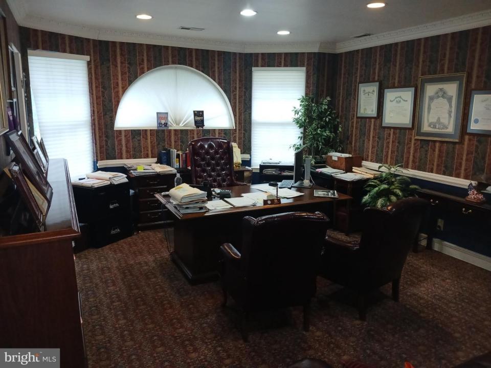412 S WHITE HORSE PIKE, AUDUBON, New Jersey 08106, HOA KỲ