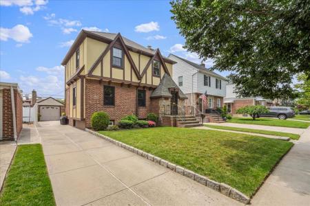 163-50 25th Drive, Flushing, NY 11358, USA