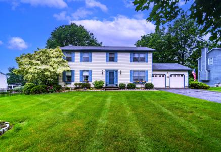 25 Briarwood Drive, Wappingers Falls, NY 12590, USA