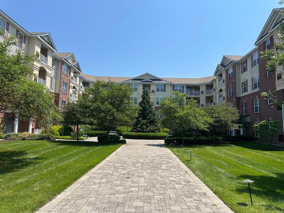 1424 Colts Circle, Lawrence, 新泽西州 08648, 美国