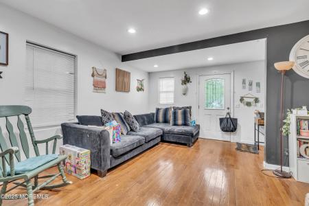 48 Bannard Street, Freehold, 紐澤西州 07728, 美國