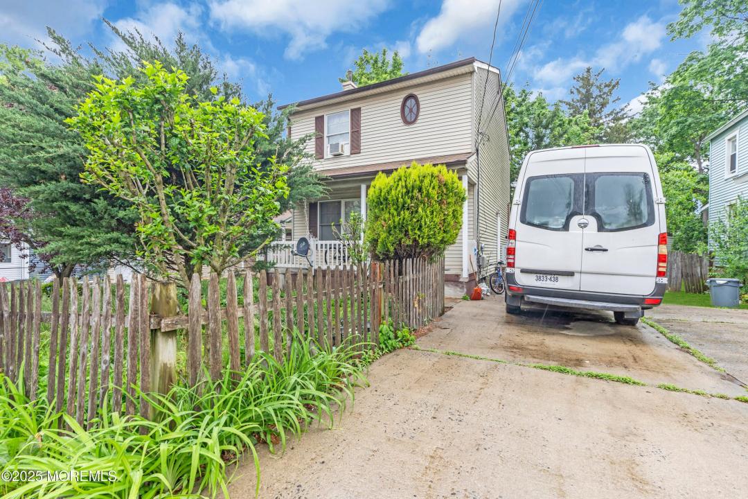 11 Factory Street, Freehold, نيو جيرسي 07728, الولايات المتحدة