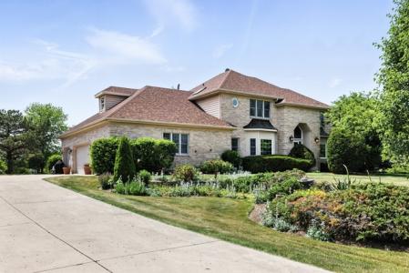 14N924 White Pines Ln, Hampshire, Illinois 60140, USA