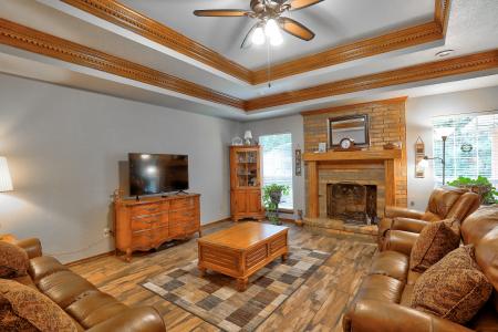 203 Peter Alan, Wake Village, Texas 75501, USA
