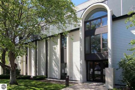 900 E Front Street, Traverse City, Michigan 49686, États-Unis