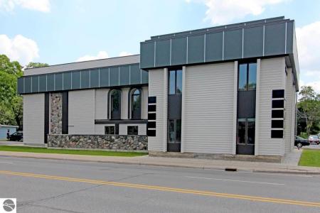 900 E Front Street, Traverse City, Michigan 49686, États-Unis