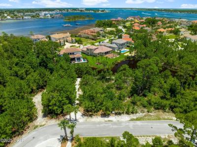 5226 Kingston Circle, Panama City, Florida 32408, USA