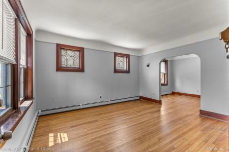 2434 4th Street , Apt 1, Trenton, Michigan 48183