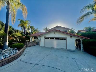 30417 Golden Gate Drive, Canyon Lake, California 92587, USA