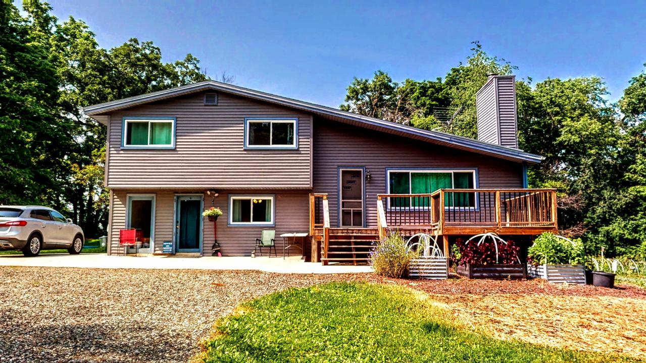 N2493 Kunz Rd, Sumner, Wisconsin 53538-9550