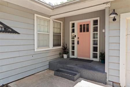 414 W Doyle Street, Granbury, Texas 76048, USA