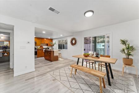 1076 S Garfield Avenue, Monterey Park, Califórnia 91754, Estados Unidos
