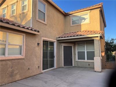 8958 College Green Street, Las Vegas, 内华达州 89148, 美国