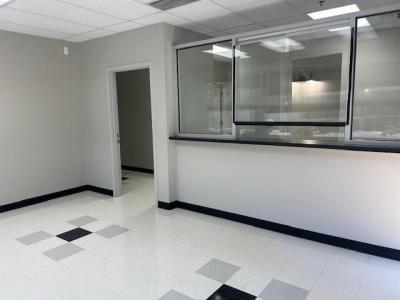 6001 Truxtun Avenue, Bakersfield, California 93309, USA